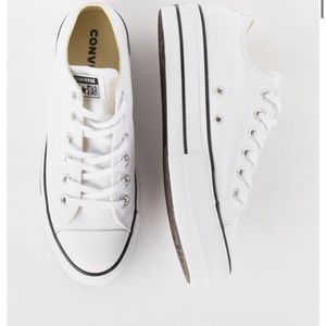 BRAND NEW Platform low top converse
